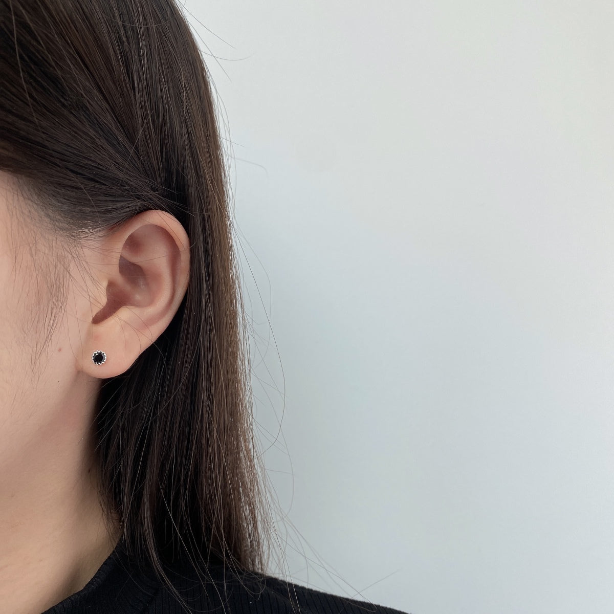 [ELAN LUXE]Sparkling Colorful Round Shape Earrings