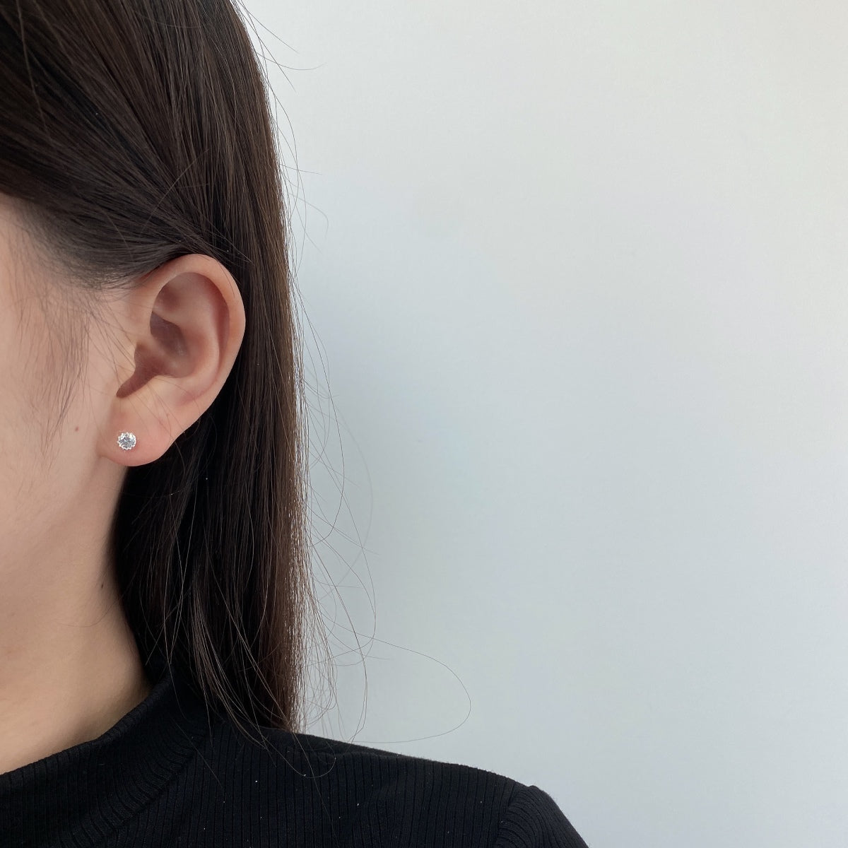 [ELAN LUXE]Sparkling Colorful Round Shape Earrings
