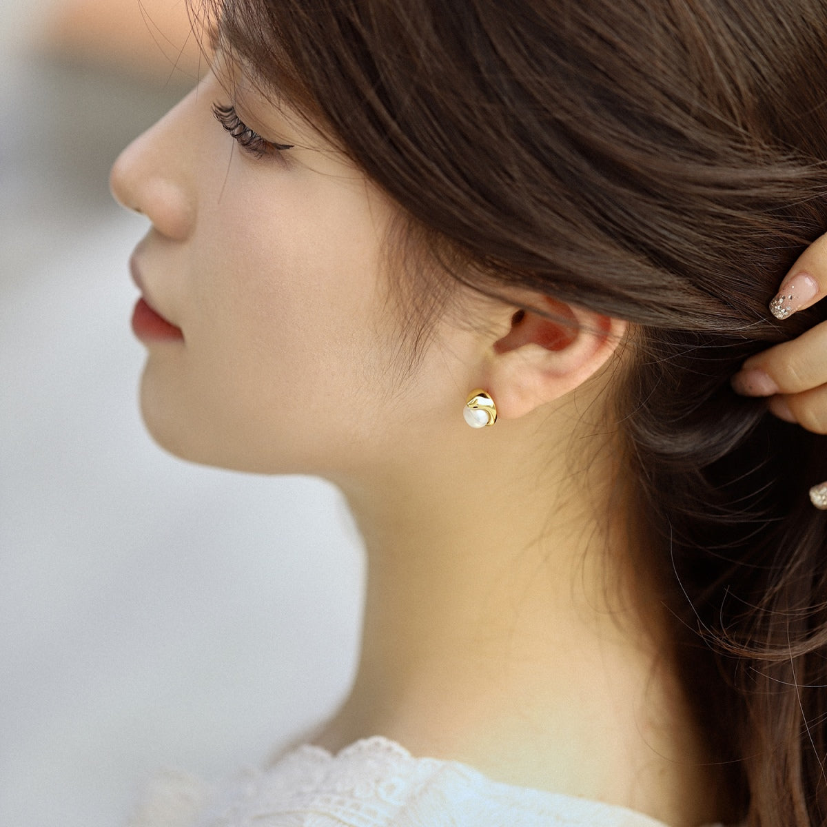 [ELAN LUXE]Dainty Bread Pearl Earrings