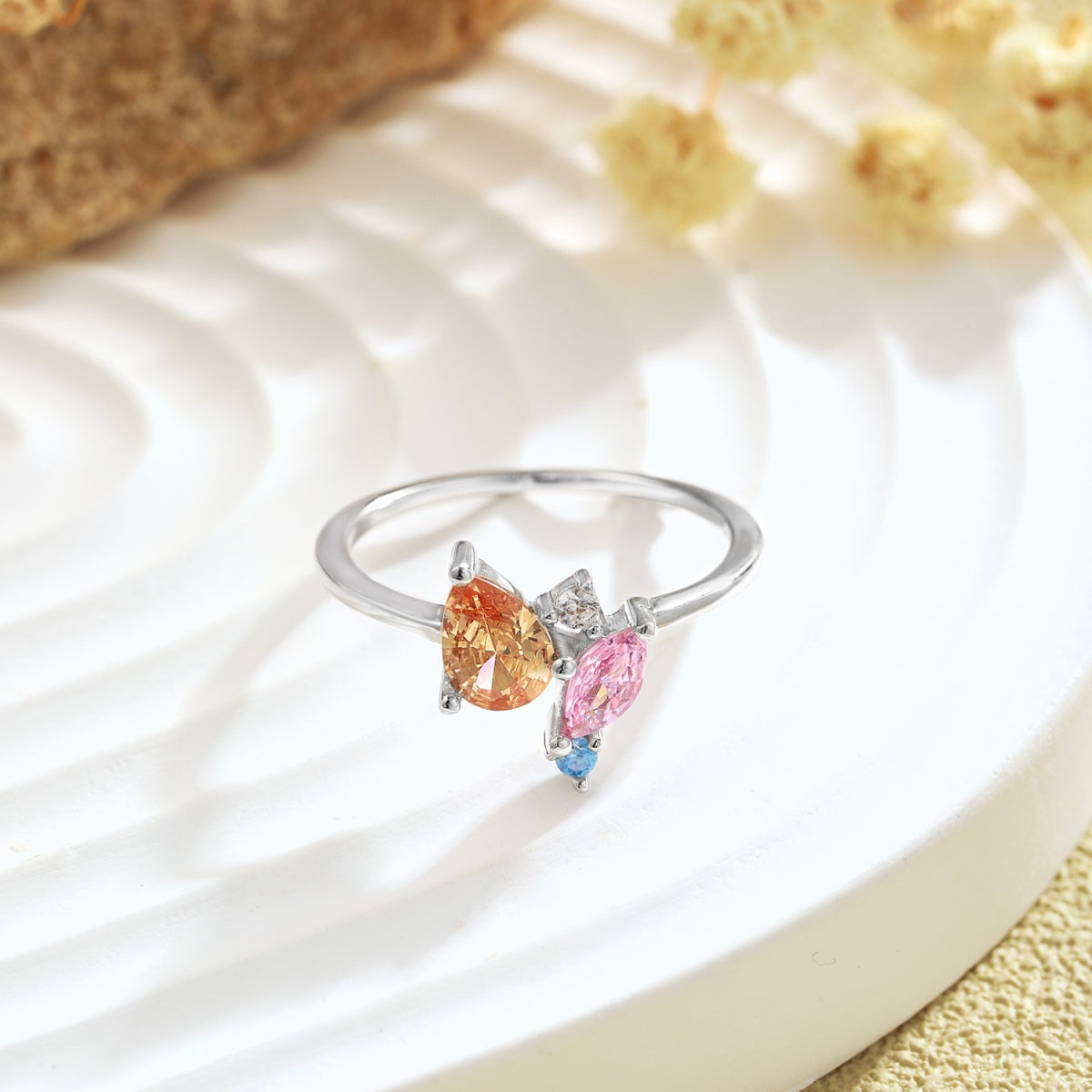 [ELAN LUXE]Radiant Colorful Multi Cut Daily Ring