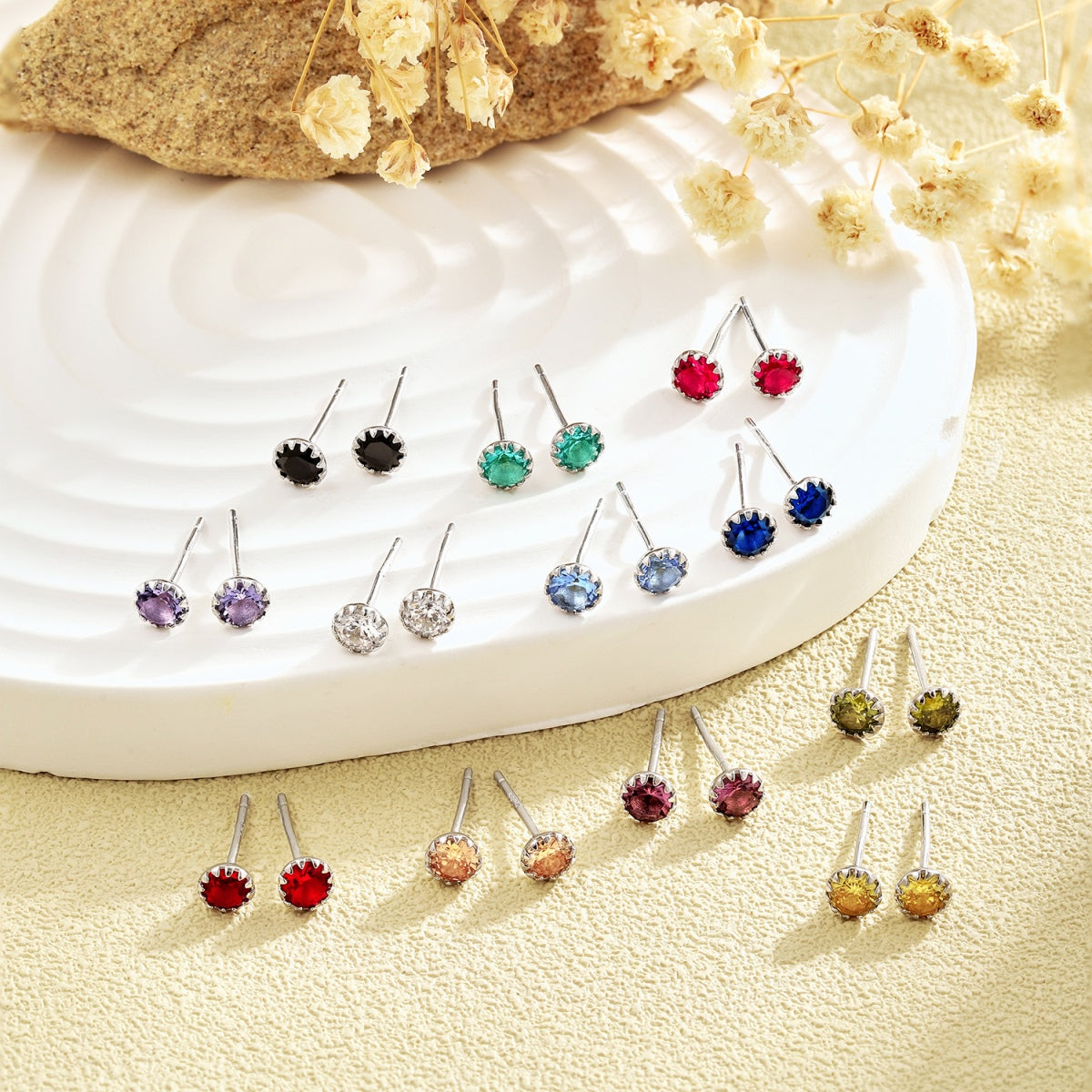 [ELAN LUXE]Sparkling Colorful Round Shape Earrings