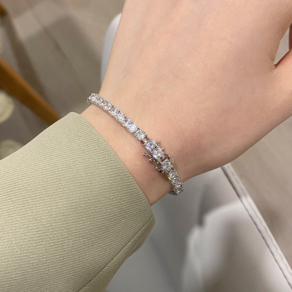[ELAN LUXE]Luxurious Ornate Round Cut Tennis Bracelet