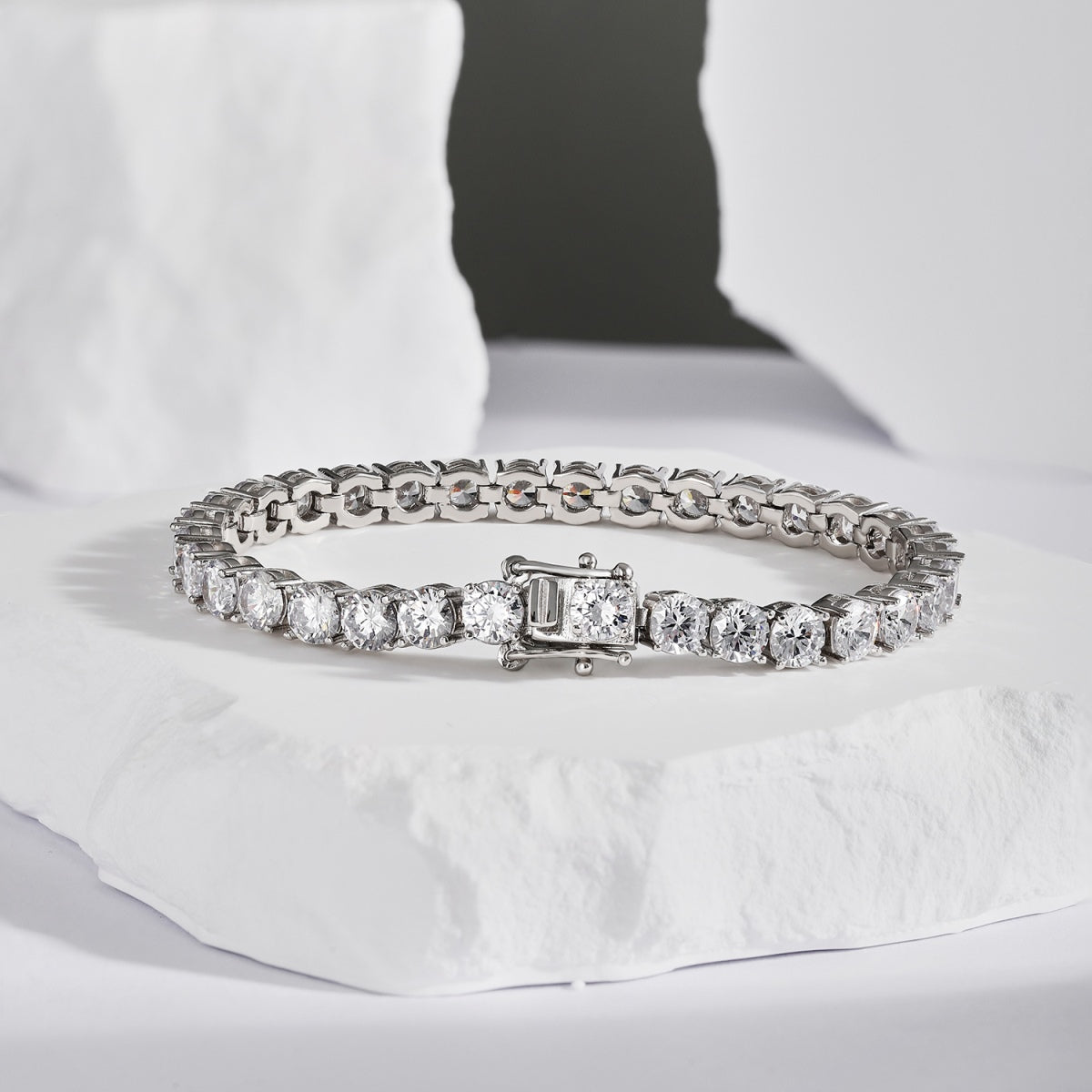 [ELAN LUXE]Ornate Sparkling Round Cut Wedding Bracelet