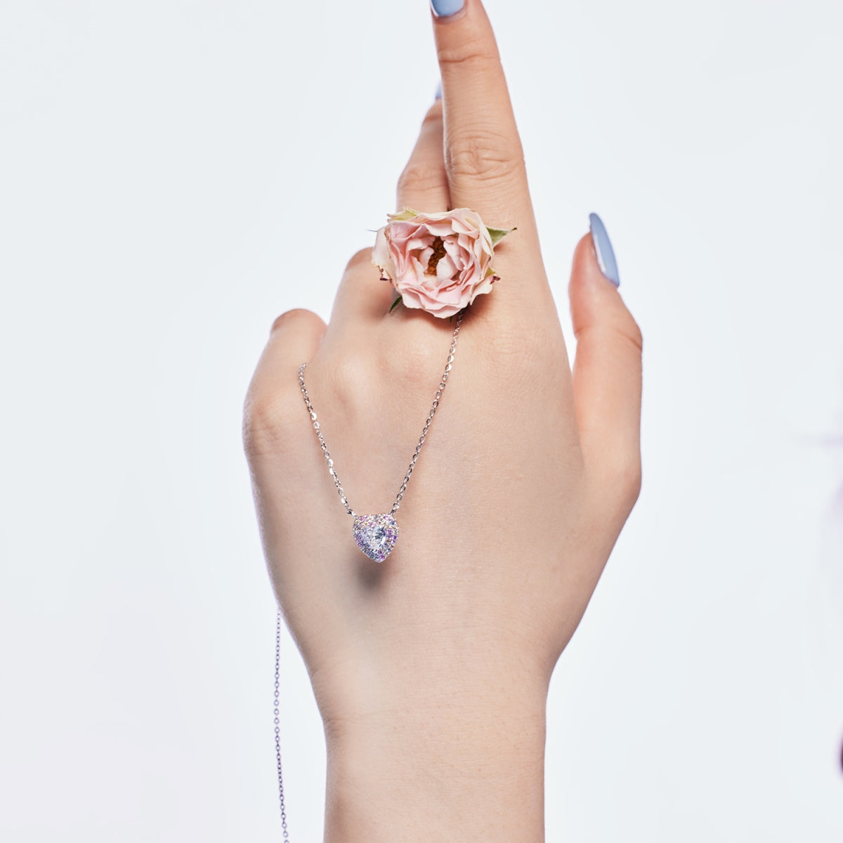 [ELAN LUXE]Exquisite Heart Shape Necklace