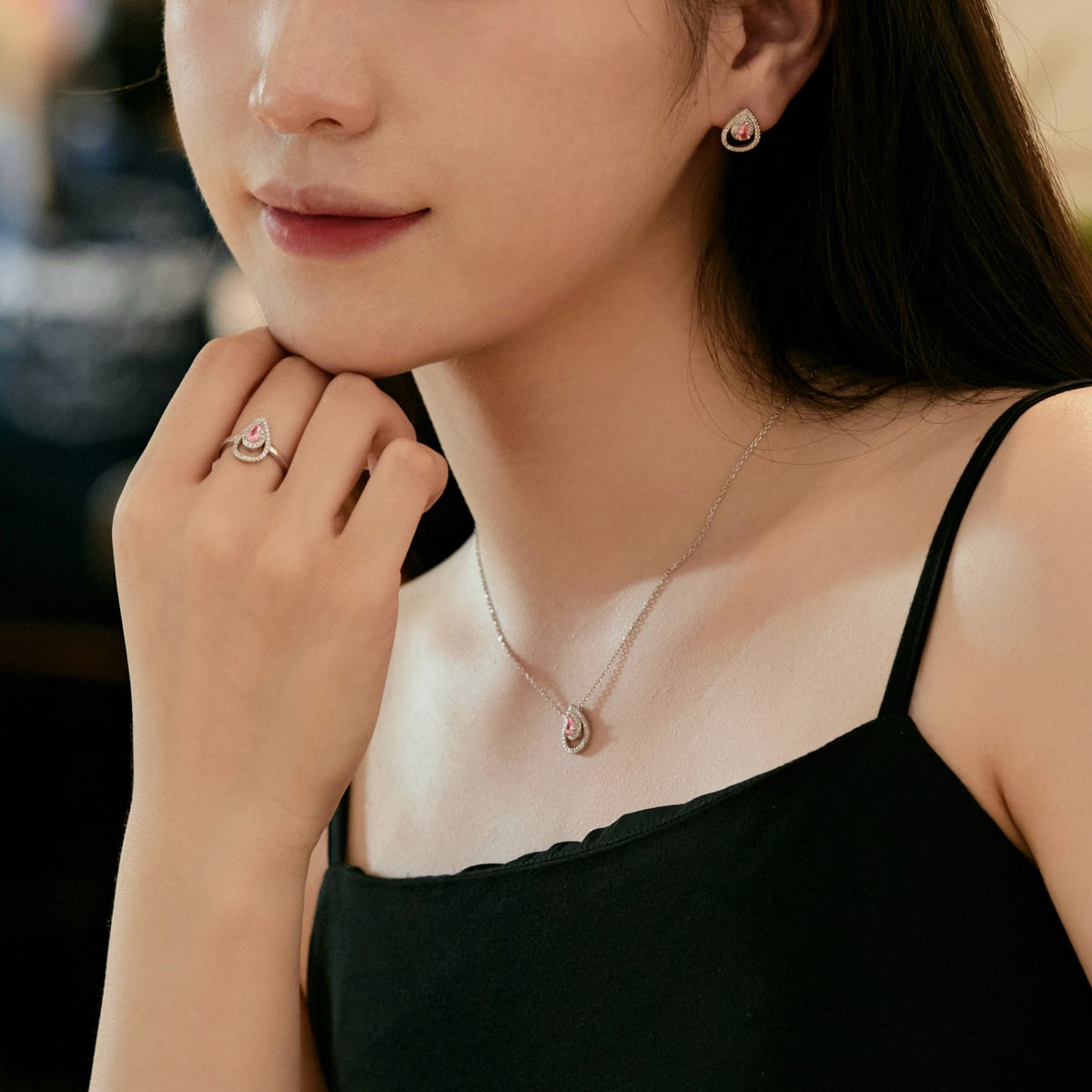 [ELAN LUXE]Sparkling Delicate Water Drop Shape Daily Earrings