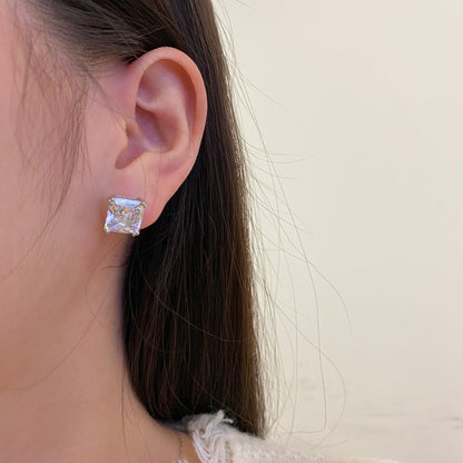 [ELAN LUXE]Delicate Square Shape Earrings