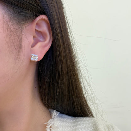 [ELAN LUXE]Stylish Shiny Square Center Stone Stud Earrings