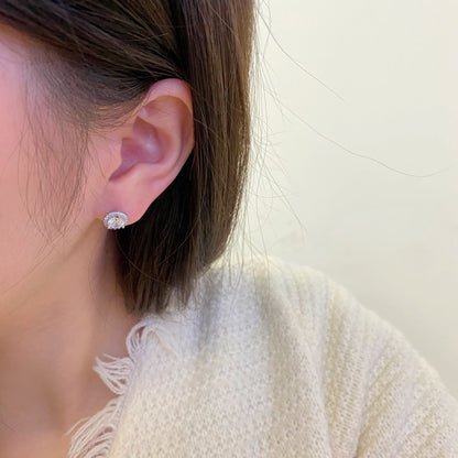 [ELAN LUXE]Classic Princess Round Shape Earrings