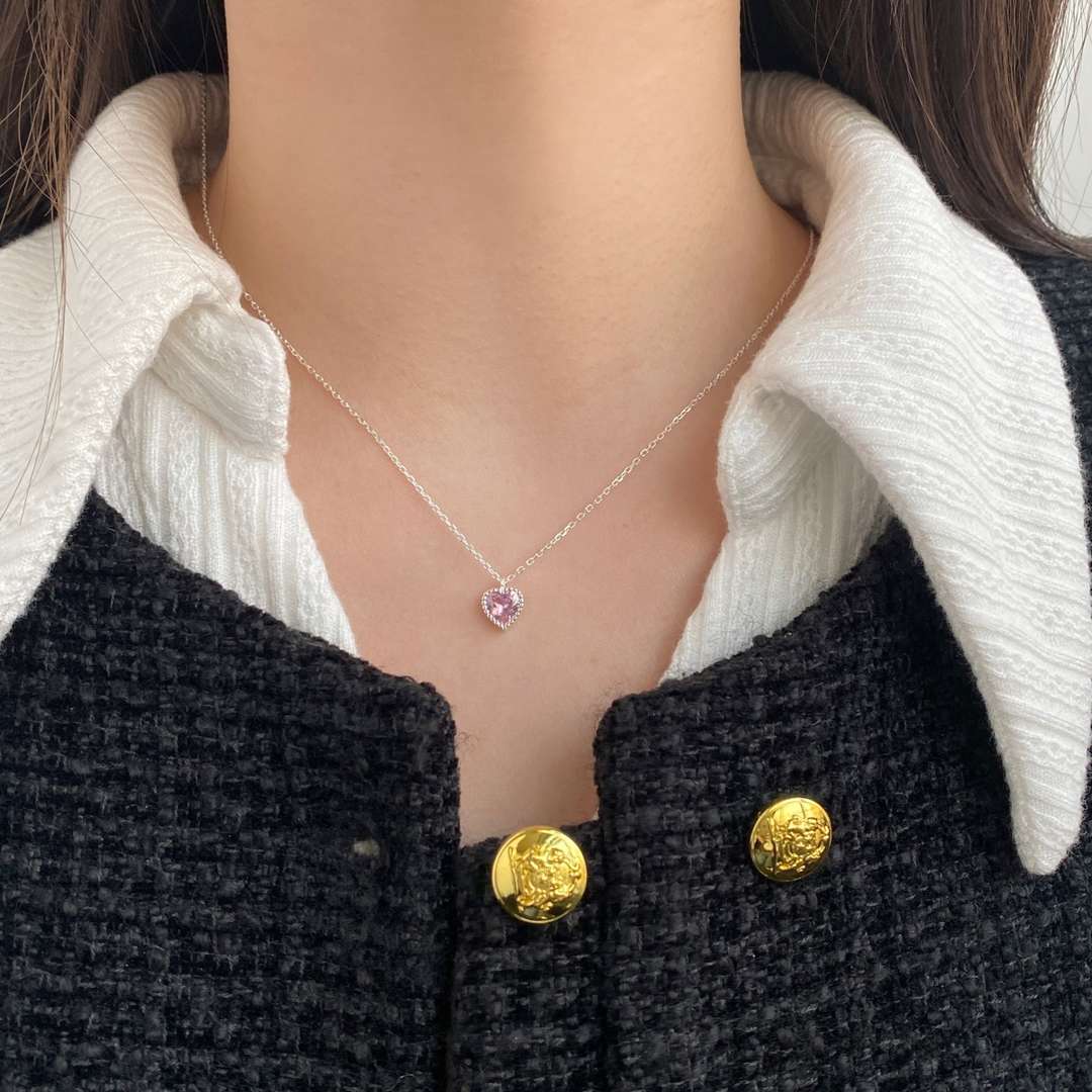[ELAN LUXE]Ornate Heart Shape Necklace
