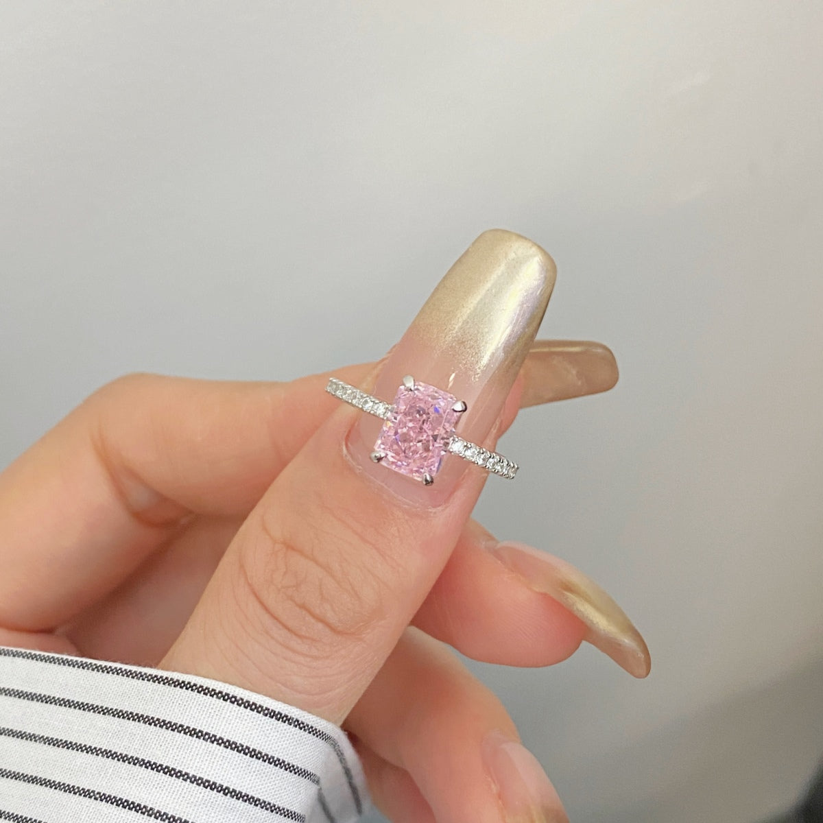 [ELAN LUXE]2.0 Carat Dazzling Sparkling Radiant Cut Party Ring
