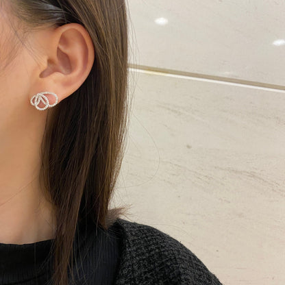 [ELAN LUXE]Exquisite Butterfly Shape Earrings