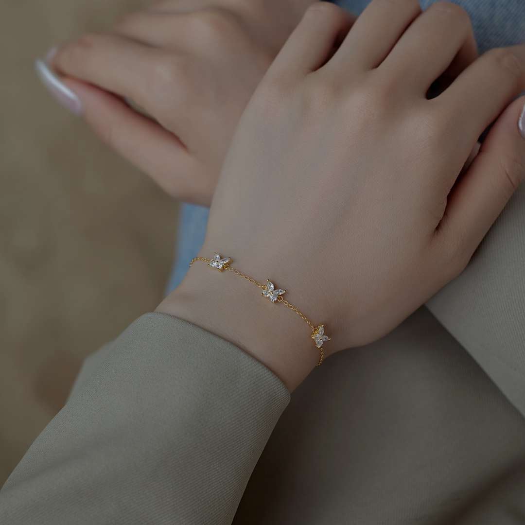[ELAN LUXE]Radiant Butterfly Shape Necklace
