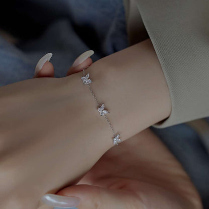 [ELAN LUXE]Radiant Butterfly Shape Necklace