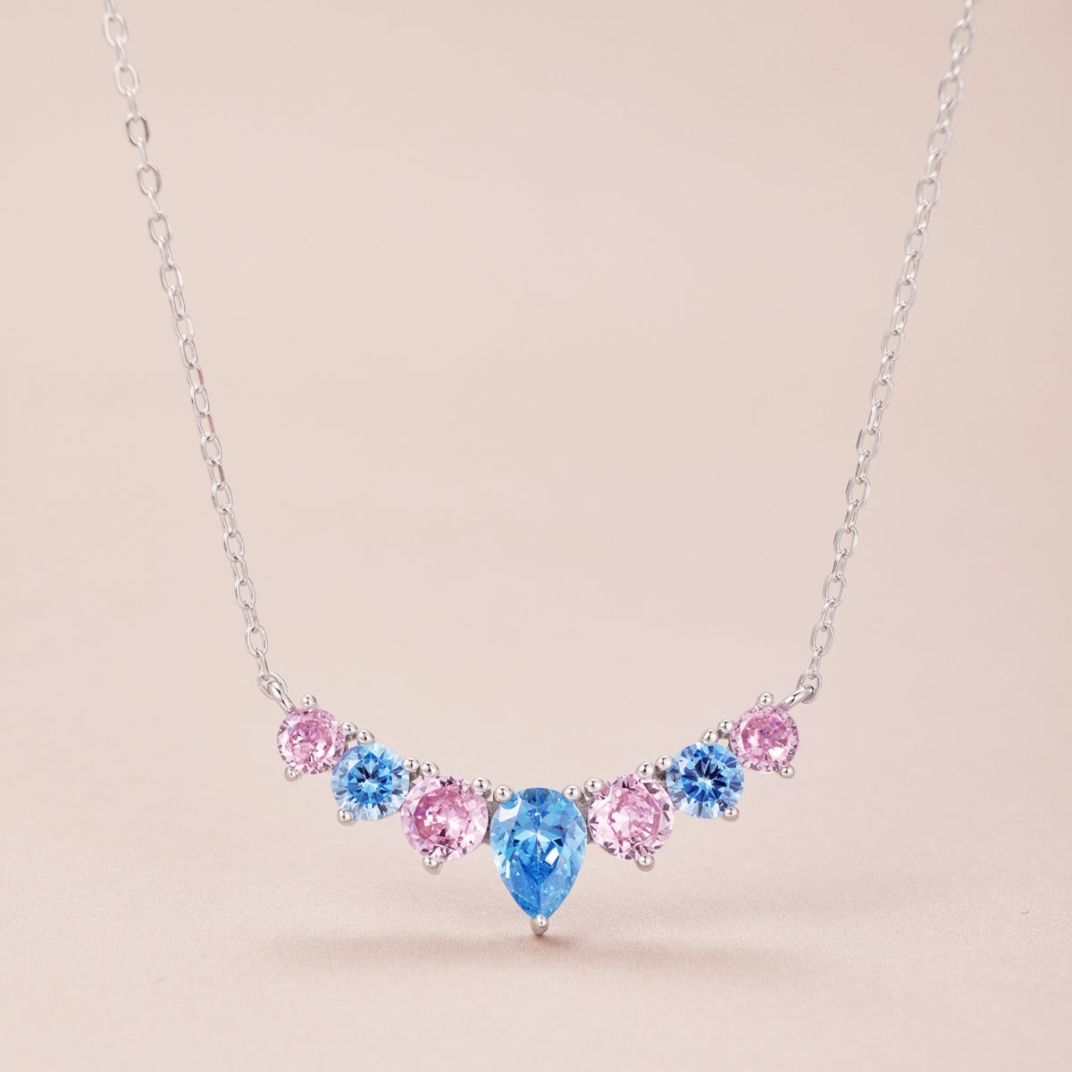 [ELAN LUXE]Dainty Colorful Heart Necklace