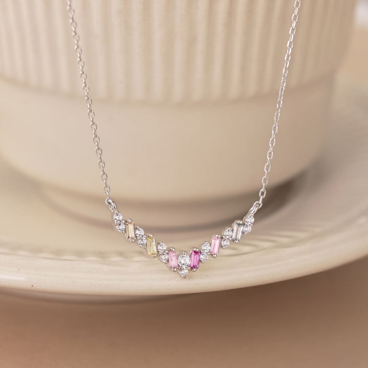 [ELAN LUXE]Dazzling Rainbow Necklace