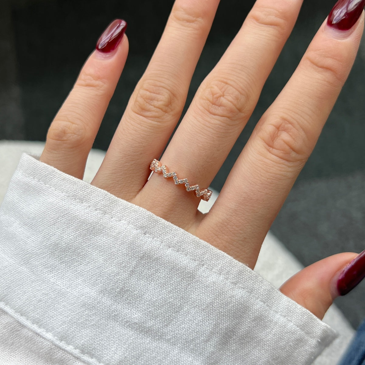 [ELAN LUXE]Delicate Enchanting Wave Shape Daily Ring