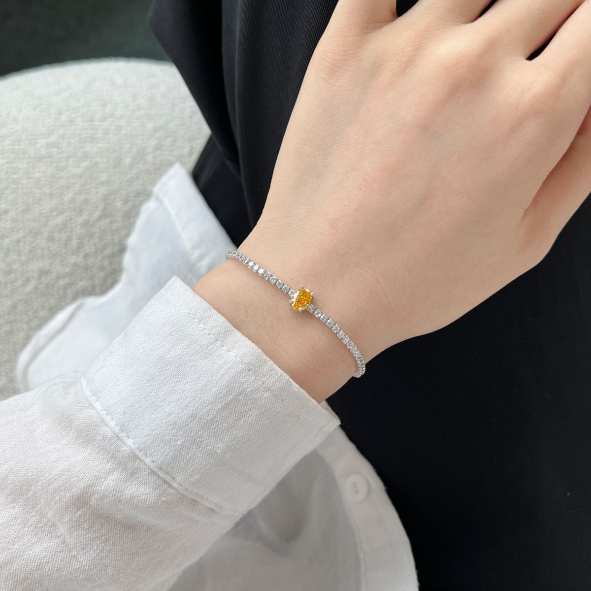 [ELAN LUXE]0.75 Carat Exquisite Oval Cut Daily Bracelet