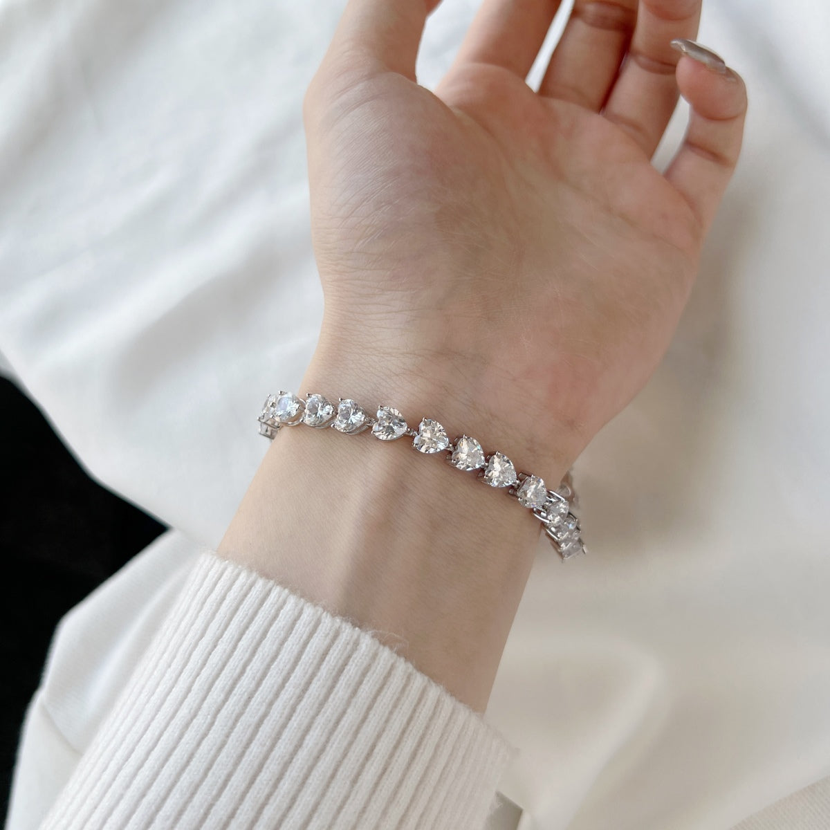 [ELAN LUXE]0.75 Carat Elegant Romantic Heart Shape Lover Bracelet