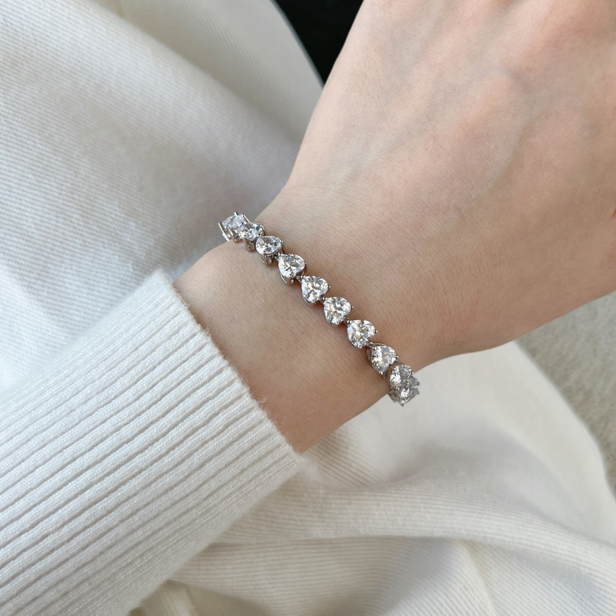 [ELAN LUXE]0.75 Carat Elegant Romantic Heart Shape Lover Bracelet