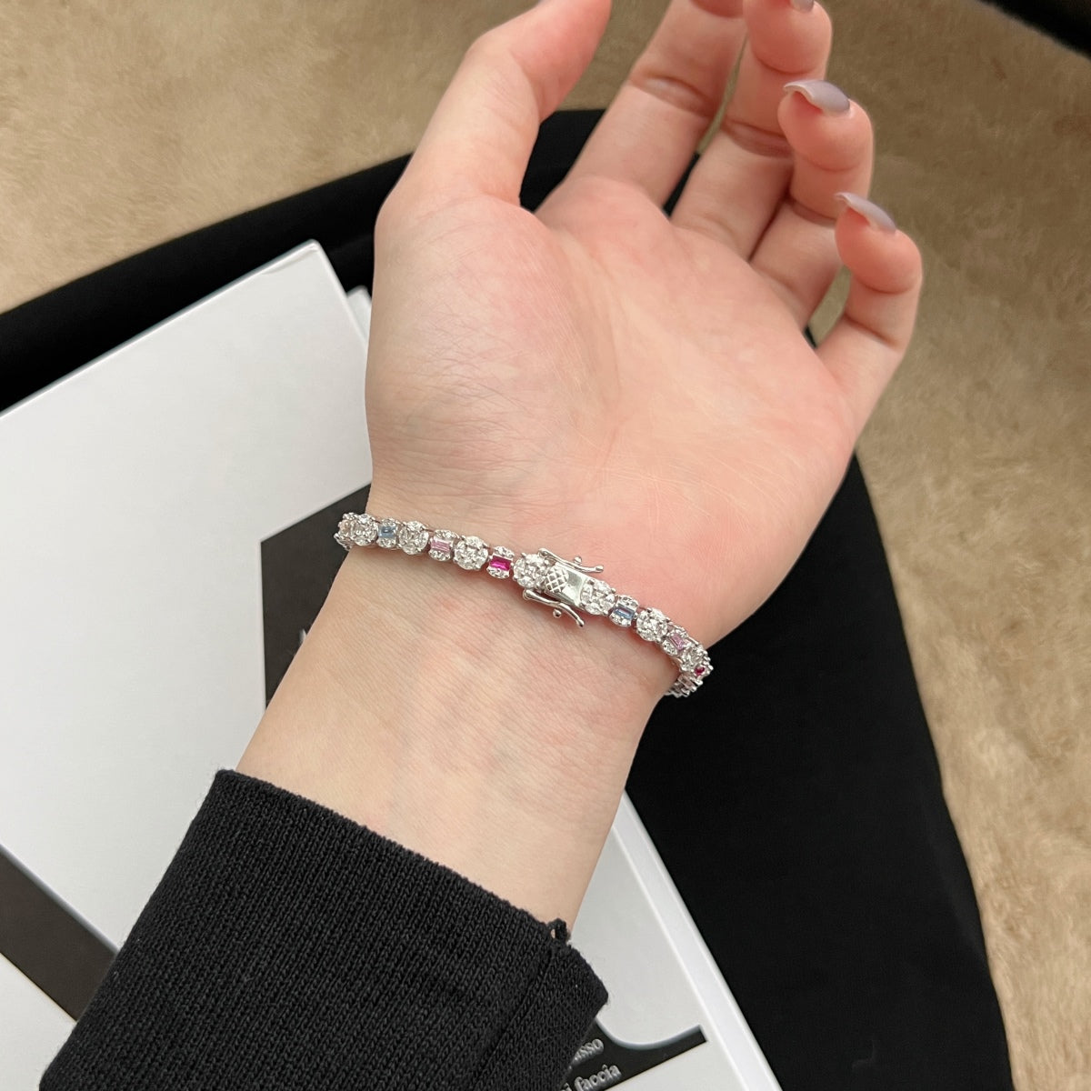[ELAN LUXE]Dazzling Radiant Multi Cut Daily Bracelet