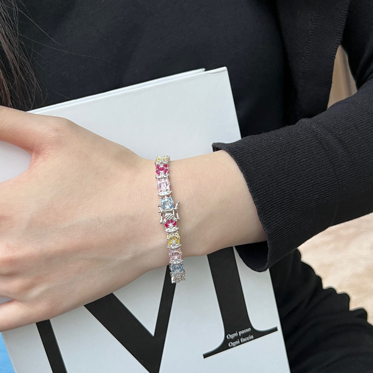 [ELAN LUXE]Delicate Colorful Multi Cut Party Bracelet