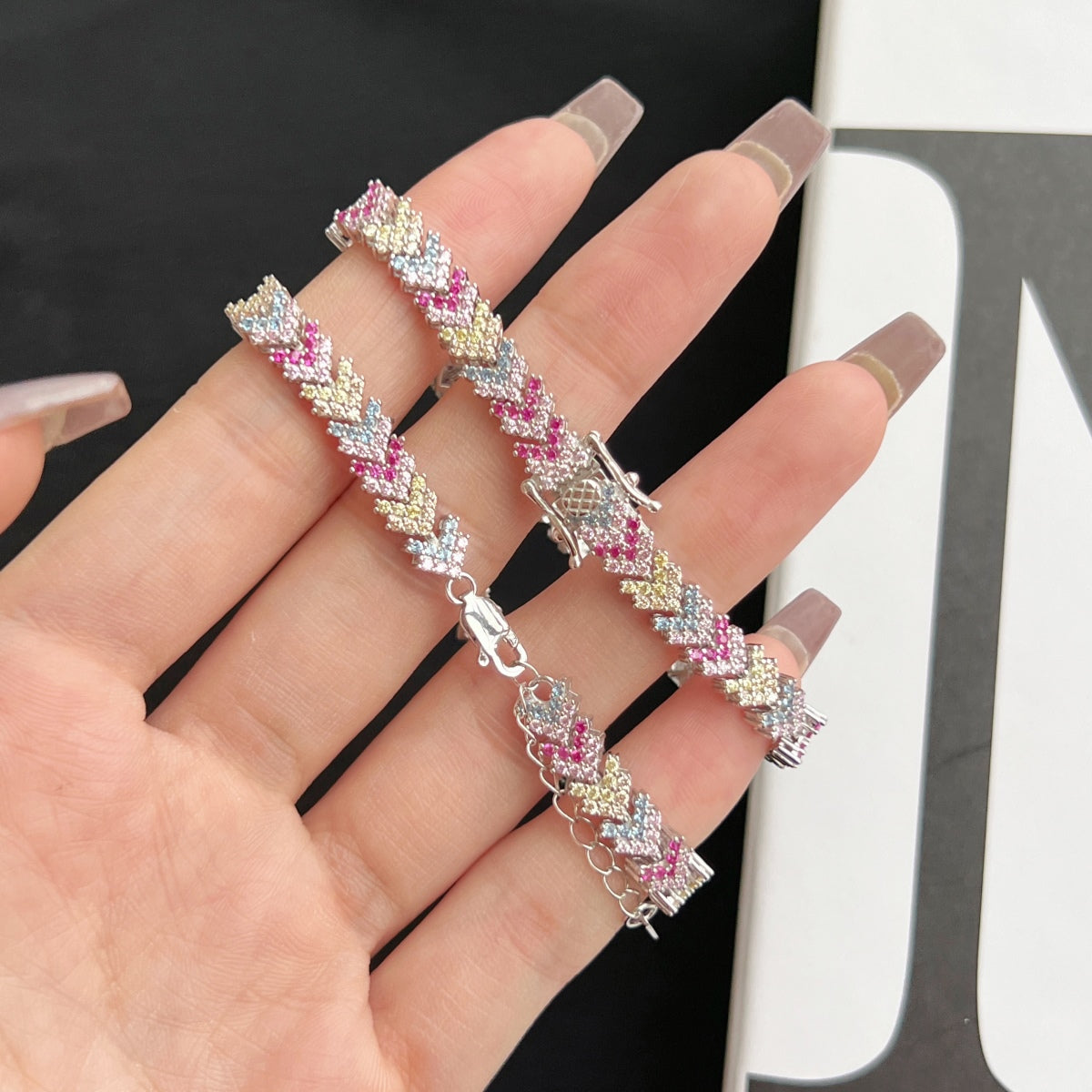 [ELAN LUXE]Ornate Sparkling Round Cut Party Bracelet