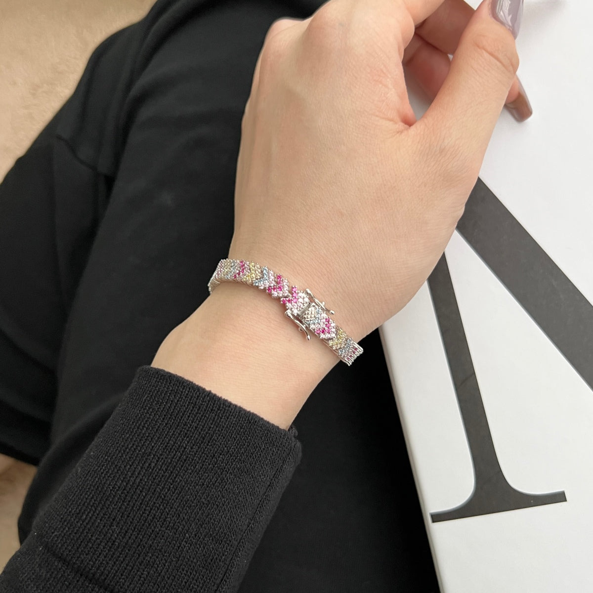 [ELAN LUXE]Ornate Sparkling Round Cut Party Bracelet