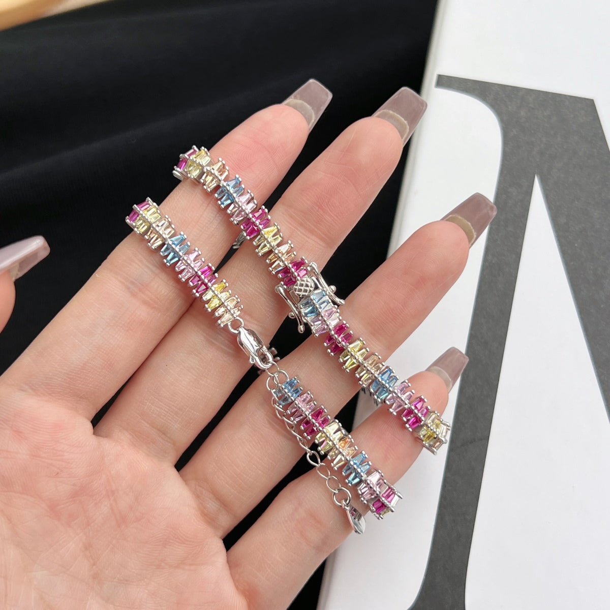 [ELAN LUXE]Sparkling Exquisite Multi Cut Party Bracelet