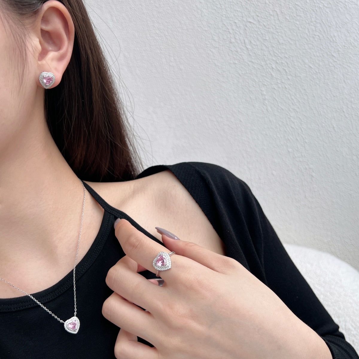 [ELAN LUXE]Dazzling Heart Shape Lover Earrings