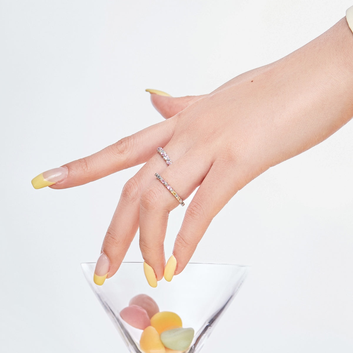 [ELAN LUXE]Dainty Ebullient Round Cut Daily Ring