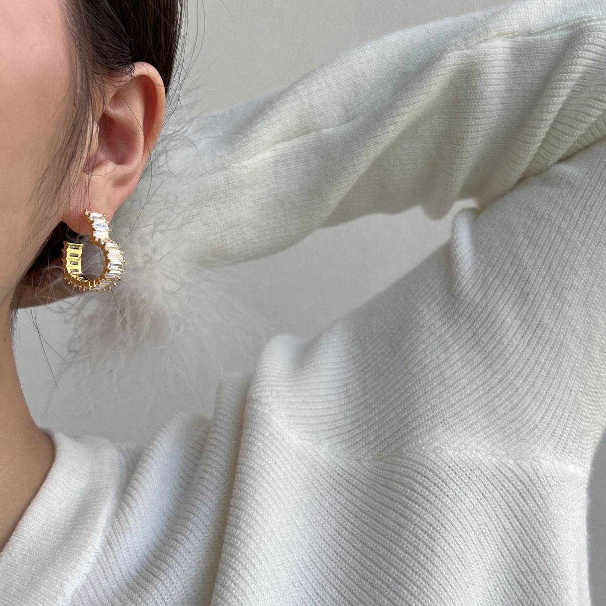 [ELAN LUXE]Radiant Heart Cutout Earrings