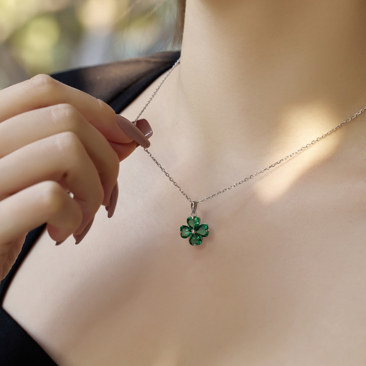 [ELAN LUXE]Heart-Shaped Four-Leaf Clover Bead Necklace