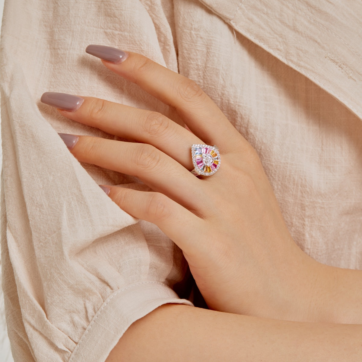 [ELAN LUXE]Elegant Colorful Water Drop Shape Banquet Ring