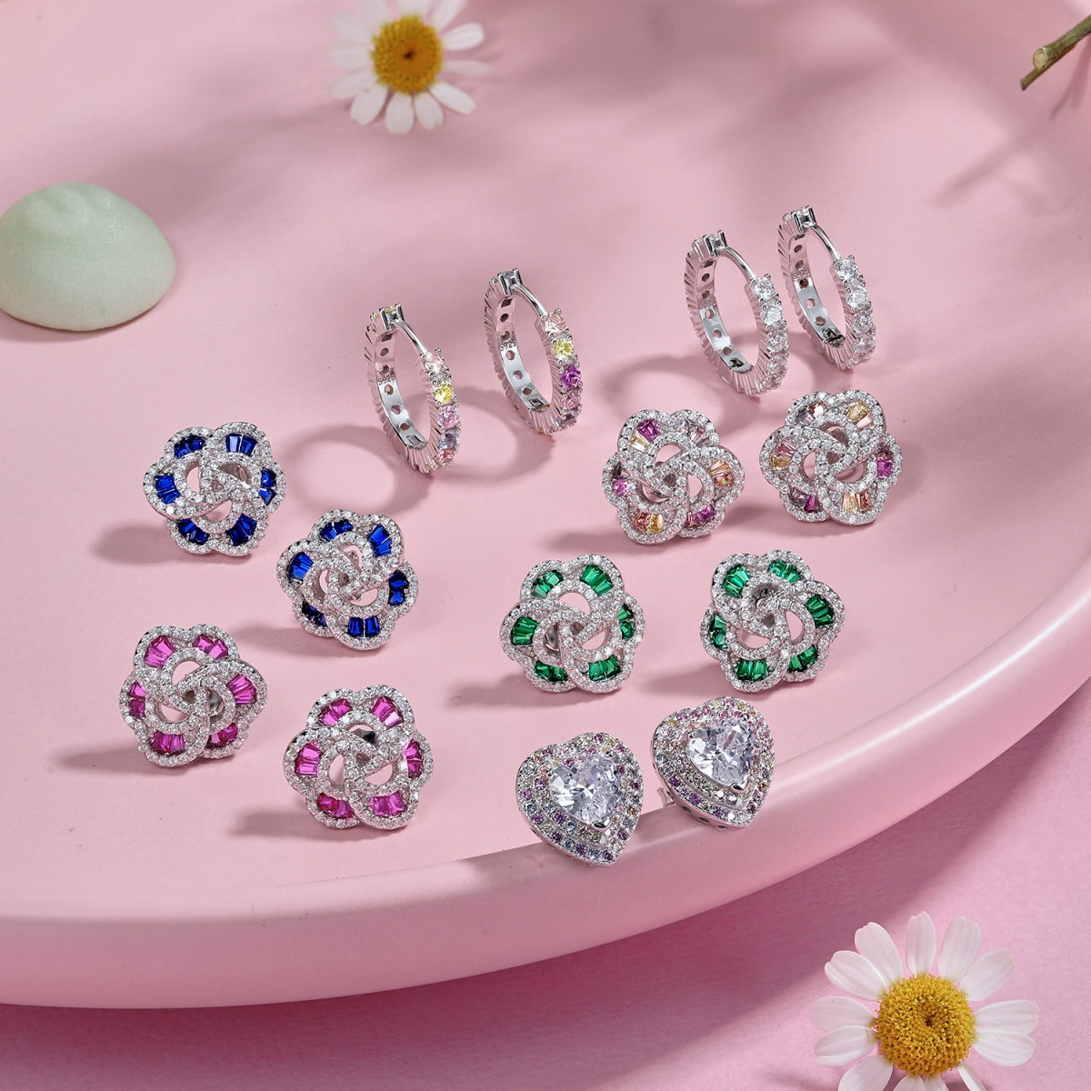 [ELAN LUXE]Radiant Colorful Round Cut Earrings