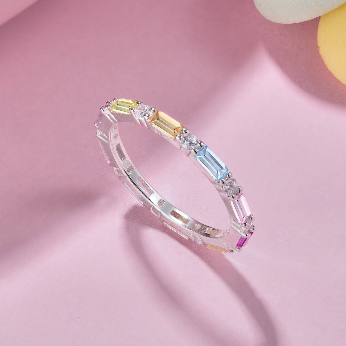 [ELAN LUXE]Lively In Shades Elegant Radiant Cut Daily Ring