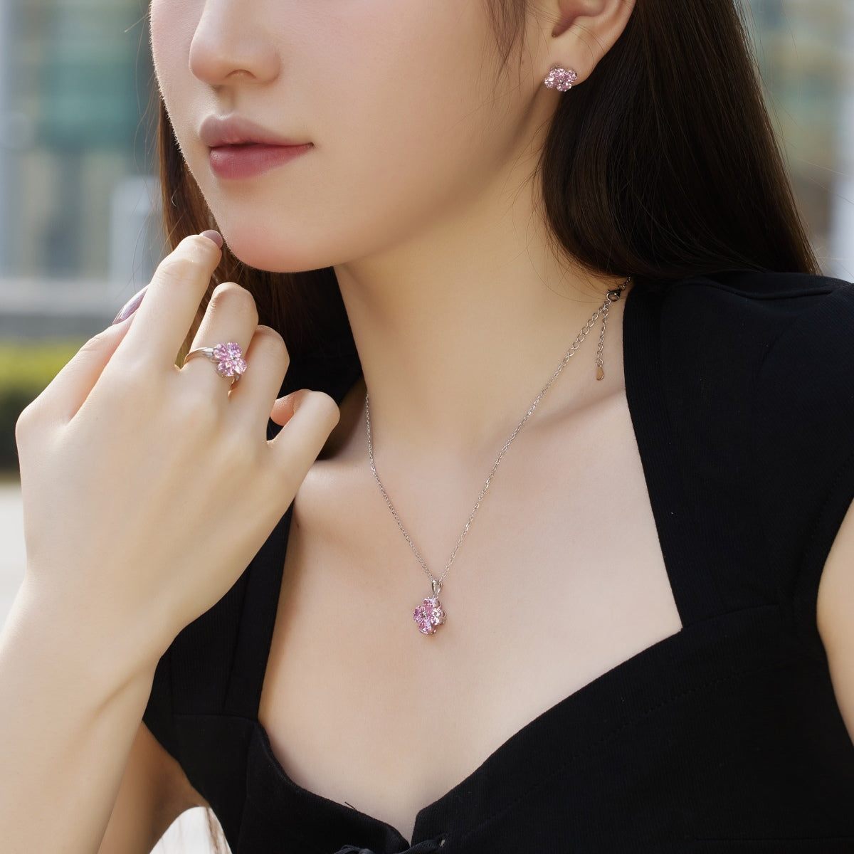 [ELAN LUXE]Heart-Shaped Four-Leaf Clover Bead Necklace