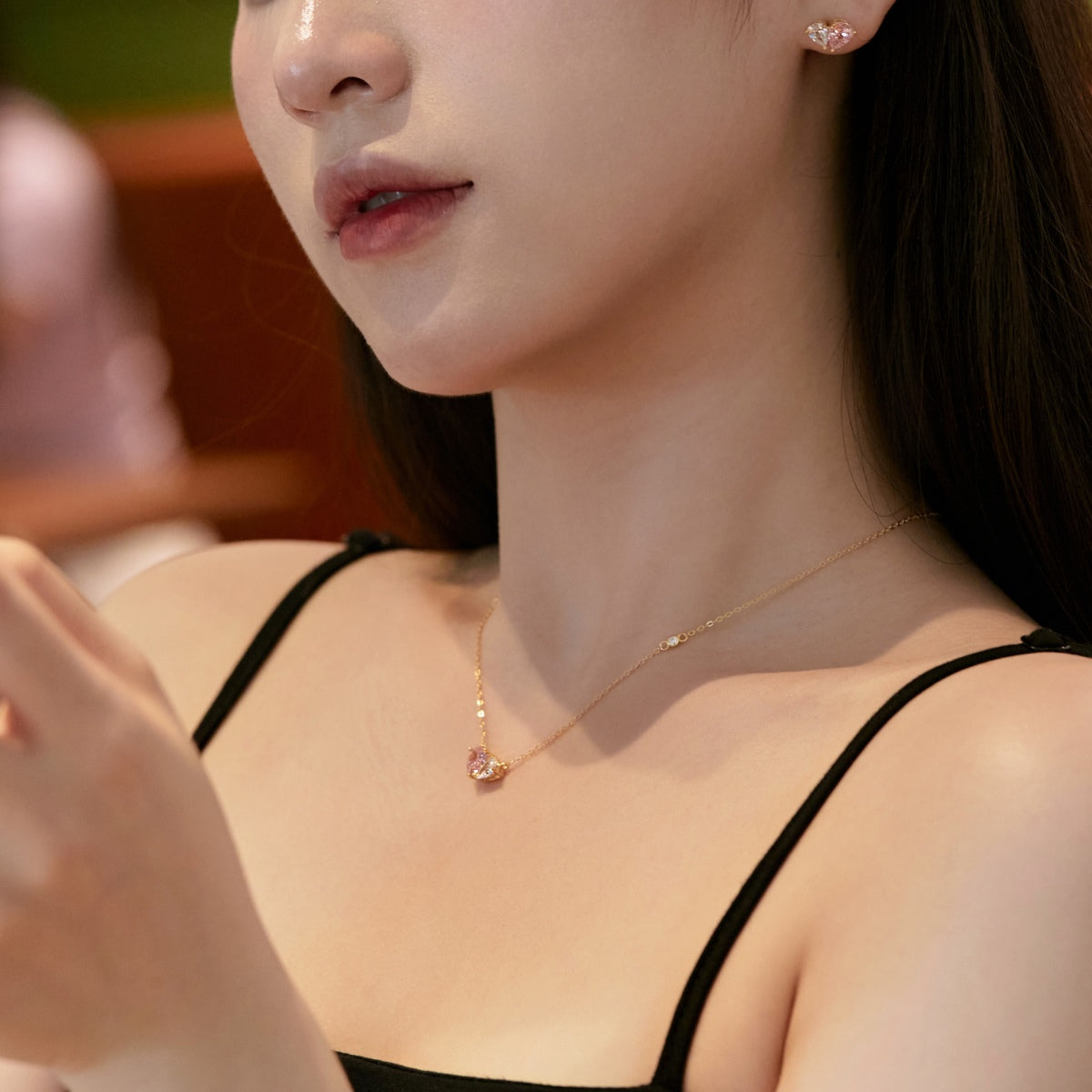 [ELAN LUXE]Unique Heart Shape Necklace