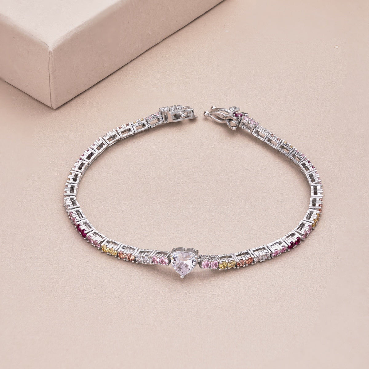 [ELAN LUXE]Delicate Romantic Heart Shape Lover Bracelet