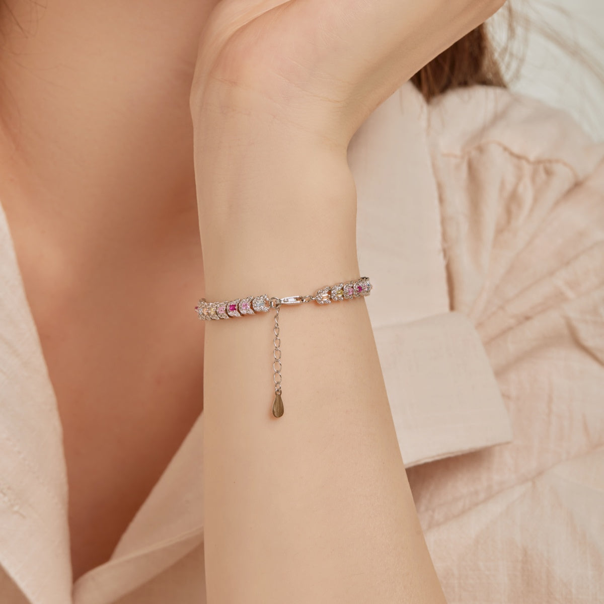 [ELAN LUXE]Delicate Colorful Multi Cut Daily Bracelet