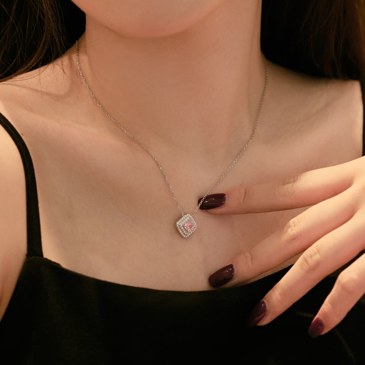 [ELAN LUXE]Sparkling Asscher Cut Necklace