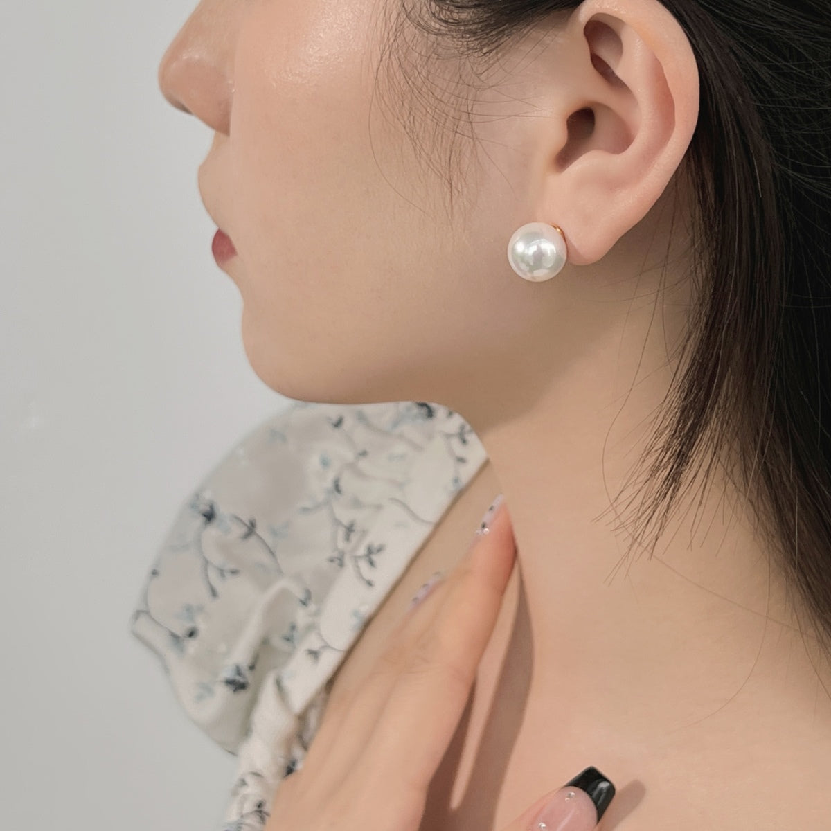 [ELAN LUXE]Delicate Pearl Earrings