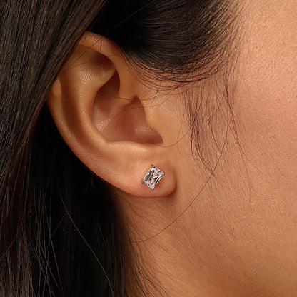 [ELAN LUXE]Stylish Shiny Rectangular Center Stone Stud Earrings