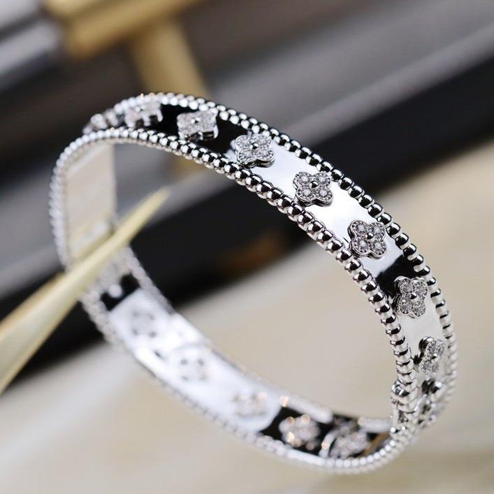 [ELAN LUXE]CLOVER BRACELET 8MM DIAMONDS