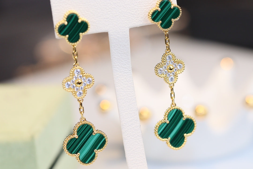 [ELAN LUXE]CLOVER EARRINGS GOLD MALACHITE DIAMOND 3 MOTIF
