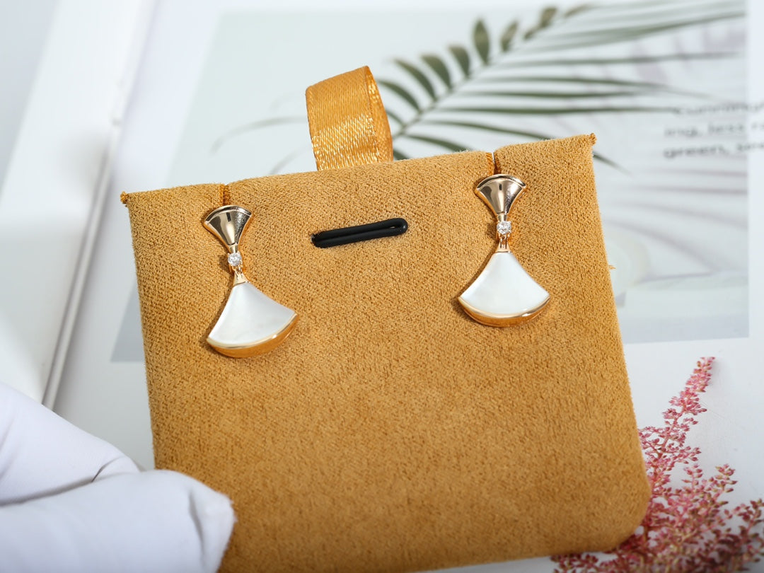 [ELAN LUXE]DREAM MOP PINK GOLD EARRINGS