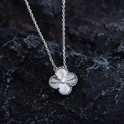 [ELAN LUXE]CLOVER  15MM DIAMOND LASER NECKLACE SILVER