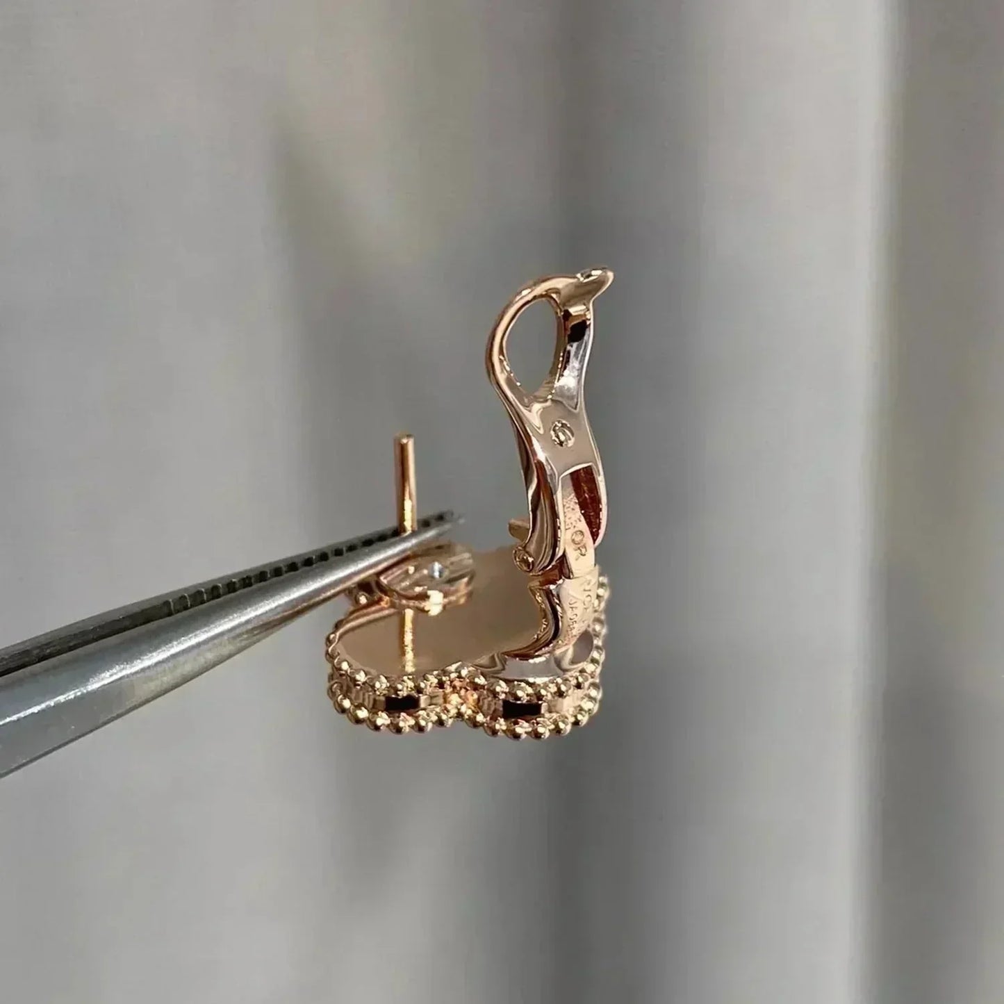[ELAN LUXE]CLOVER MEDIUM 1 MOTIFS  PINK MOP DIAMOND EARRINGS