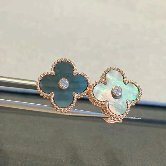 [ELAN LUXE]CLOVER MEDIUM 1 MOTIFS GRAY MOP  DIAMOND EARRINGS