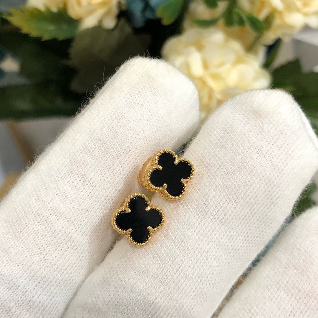 [ELAN LUXE]CLOVER MINI GOLD EARRINGS