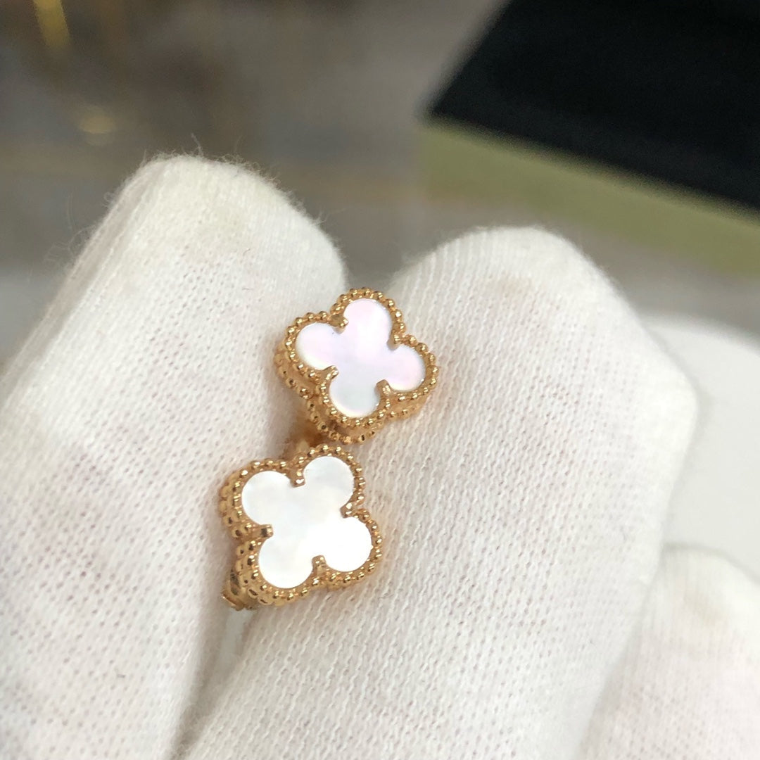 [ELAN LUXE]CLOVER MINI GOLD EARRINGS